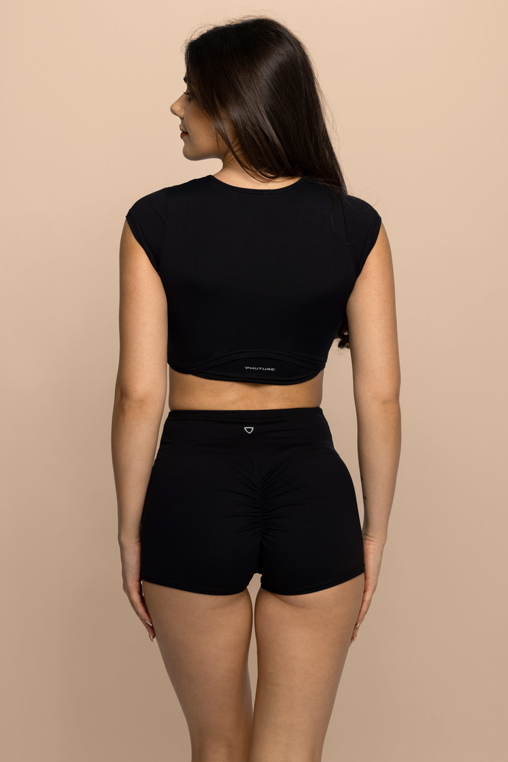 Nikari Shorts - Black